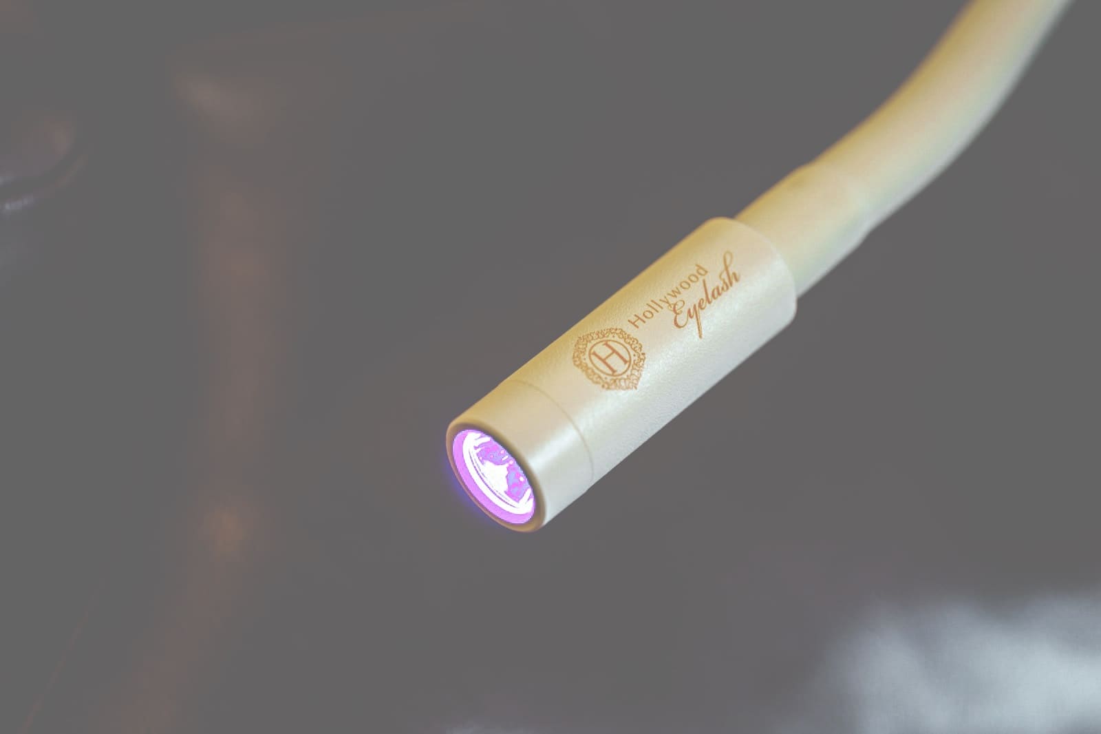 The dedicated Hollywood Eyelash LED curing light